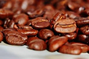Darum ist Kaffee im Homeoffice so wichtig Neue Studie legt nahe, dass Bitterstoffe in Lebensmitteln wie Kaffee das Infektionsrisiko verringern könnten